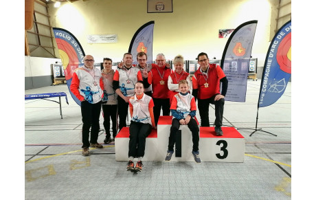 Flèches, podiums et bonne humeur : les Archers Auxonnais en pleine forme !