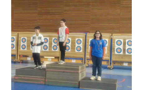 LES ARCHERS AUXONNAIS ONT TRANSFORMÉ GRAY TERRAIN DE JEU : LES LES CIBLES ONT TREMBLÉ, ET LES PODIUMS ONT CRIÉ GRÂCE !